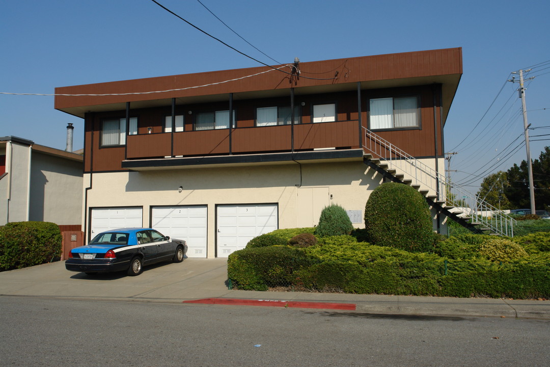 1185 San Anselmo Ave in Millbrae, CA - Building Photo