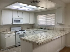 1755 W Ave K11 in Lancaster, CA - Building Photo - Building Photo