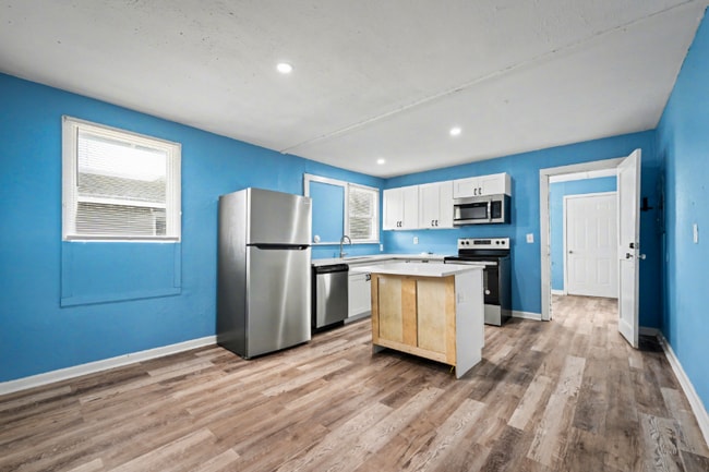 250 Vernis Ave in Jacksonville, FL - Building Photo - Building Photo