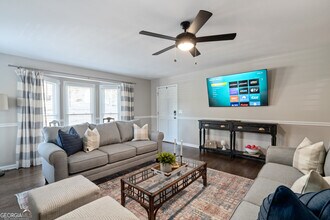 17 Rock Crest Cir SE in Cartersville, GA - Building Photo - Building Photo