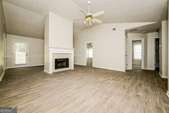10311 Commons Crossing in Jonesboro, GA - Building Photo - Building Photo