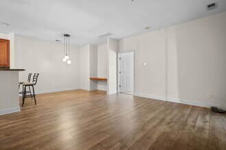 8501 Burnham Ln in Nashville, TN - Building Photo - Building Photo