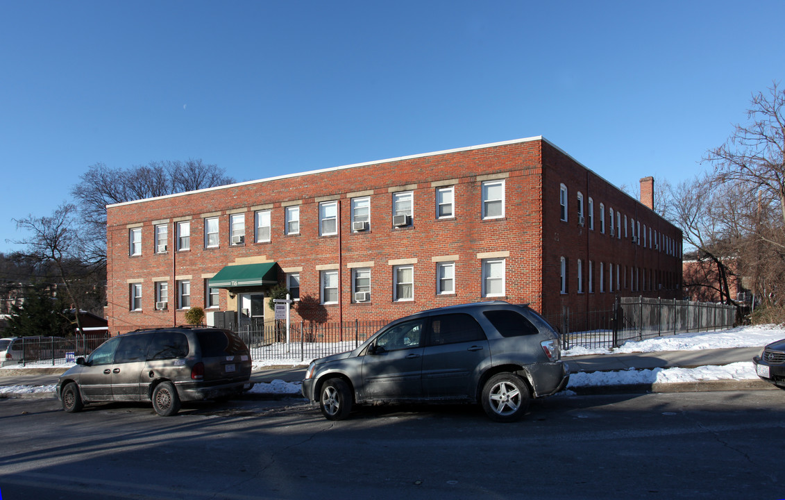 116 44th St NE in Washington, DC - Building Photo