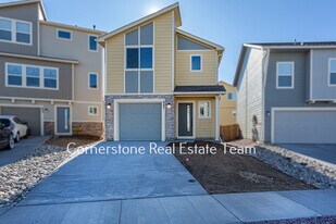 847 Endeavor Wy in Colorado Springs, CO - Building Photo