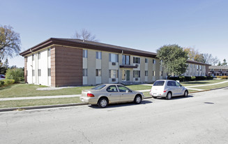 492-502 E Merrill Ave Apartments