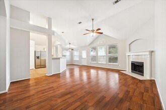 16814 Dunbar Grove Ct in Sugar Land, TX - Building Photo - Building Photo