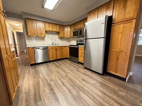 6650 Summerdale Dr in Huber Heights, OH - Building Photo - Building Photo