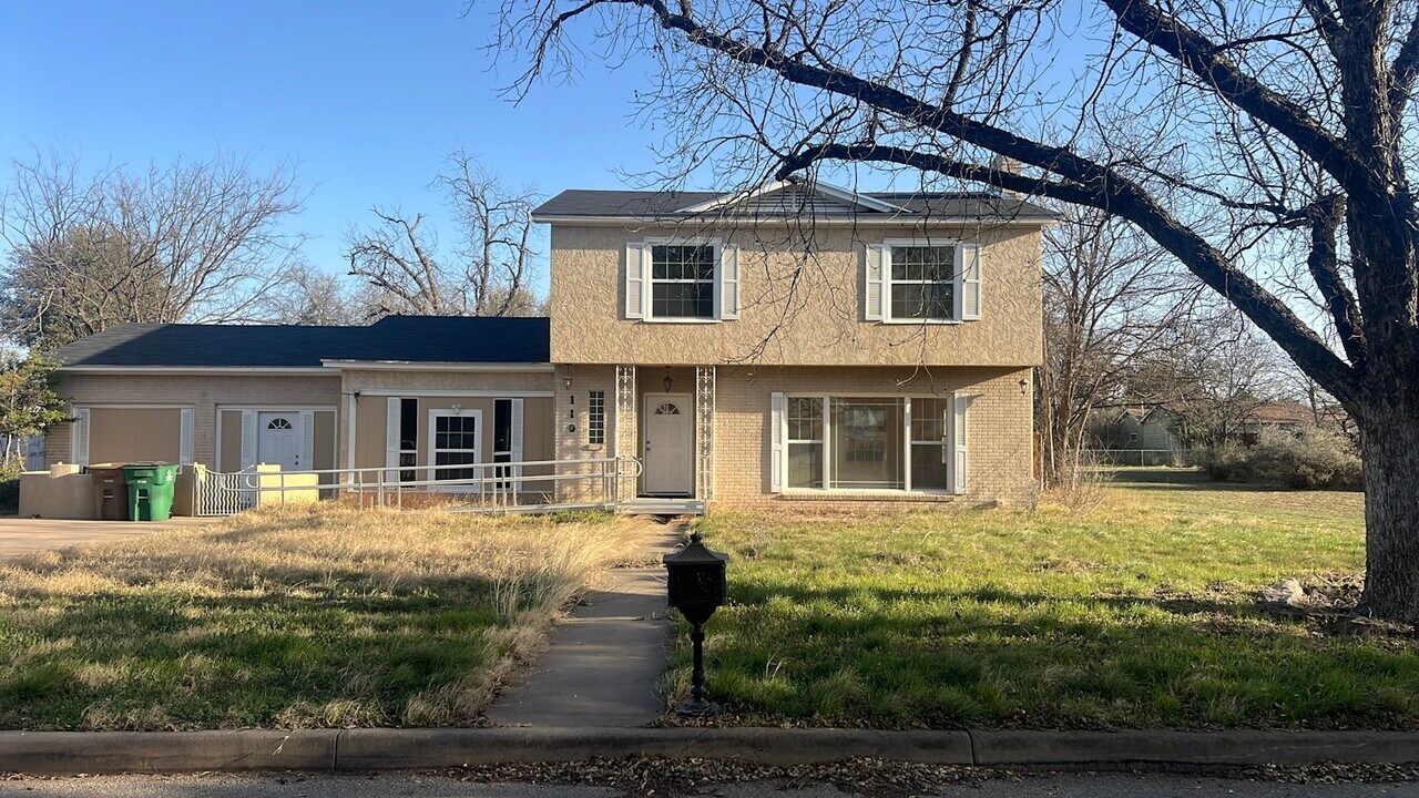 110 Churchill Blvd in San Angelo, TX - Building Photo