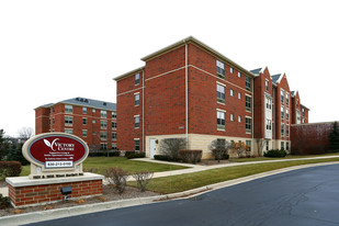 Victory Centre of Bartlett Apartments