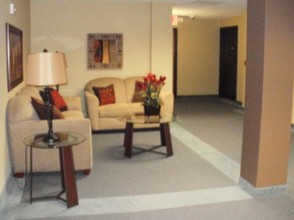 Lakeside Apartments in Oshkosh, WI - Foto de edificio - Interior Photo