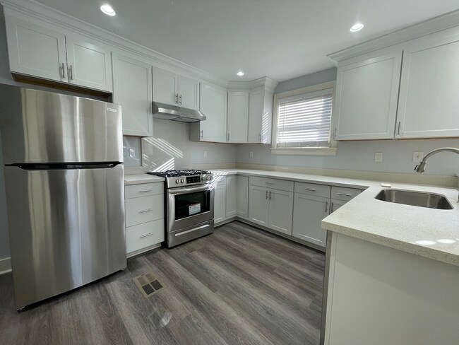 111 Elmeer Ave in Metairie, LA - Building Photo - Building Photo