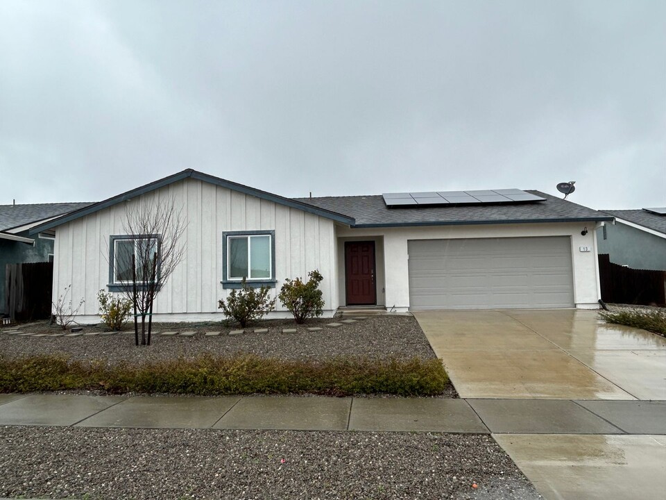 13 Mineral Way in Oroville, CA - Building Photo