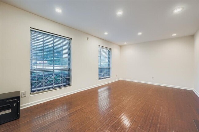 3559 Old Chamblee Tucker Rd in Atlanta, GA - Building Photo - Building Photo