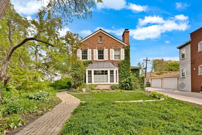 property at 140 N Cuyler Ave
