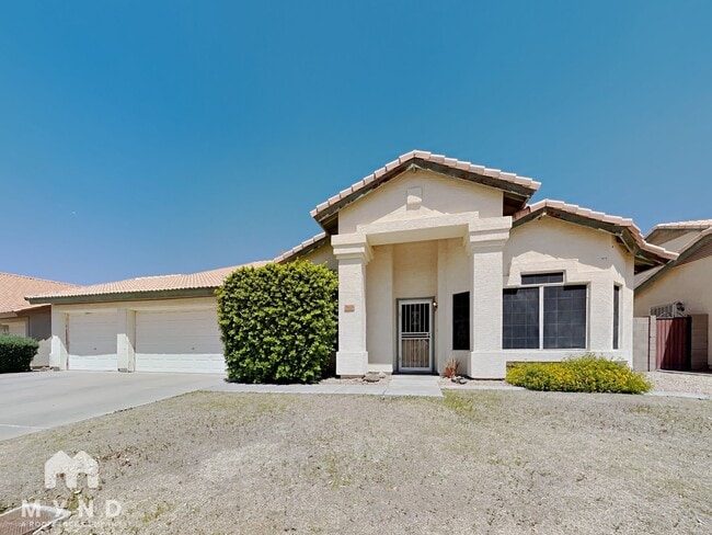 property at 3828 W Mariposa Grande Ln