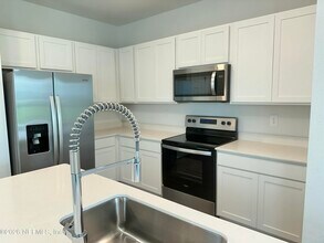 12725 Whelan Ave in Jacksonville, FL - Building Photo - Building Photo