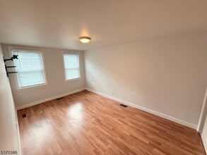 131 Baker St in Dover, NJ - Building Photo - Building Photo