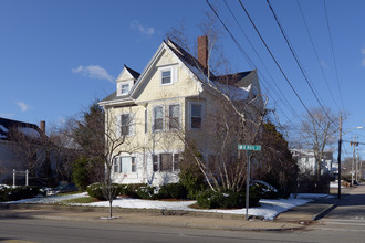 638 N Main St in Brockton, MA - Building Photo - Building Photo