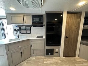 11 Wynn Dr in Donna, TX - Building Photo - Building Photo