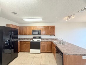 4762 Ribault Ln in Milton, FL - Foto de edificio - Building Photo