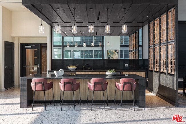 601 Eleventh Ave in San Diego, CA - Building Photo - Building Photo