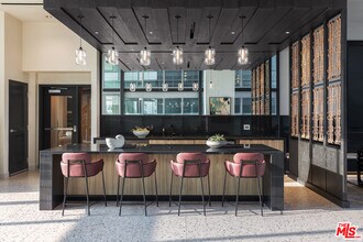 601 Eleventh Ave in San Diego, CA - Foto de edificio - Building Photo