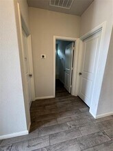 8645 Mirror Lk Dr in Fort Worth, TX - Building Photo - Building Photo