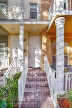 1345 SW 4th Ct in Fort Lauderdale, FL - Foto de edificio - Building Photo