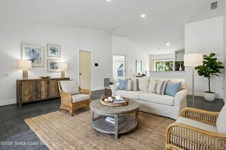 1091 Slocum St NW in Palm Bay, FL - Building Photo - Building Photo