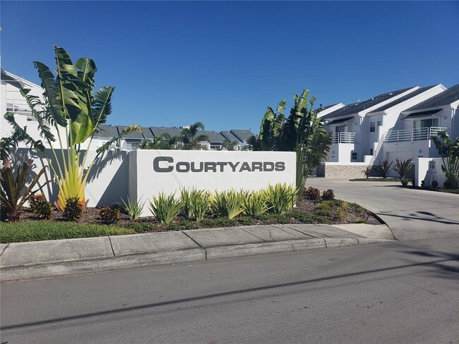 2961 W Knights Ave in Tampa, FL - Building Photo - Building Photo