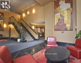 245 Kent St in Ottawa, ON - Building Photo - Building Photo