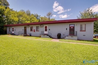 1328 Oshaughnessy Ave NE in Huntsville, AL - Building Photo - Building Photo