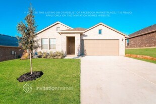 432 Kaufman Dr in Azle, TX - Building Photo