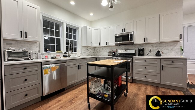 16 Gould Ave, Unit 1