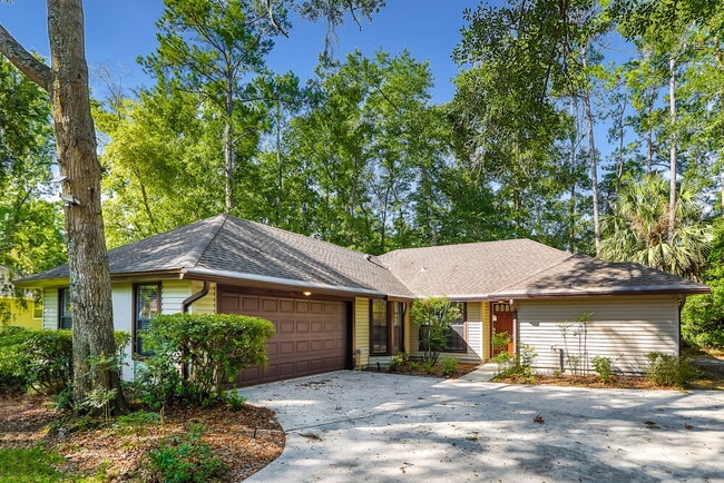 property at 2098 Allison Ct