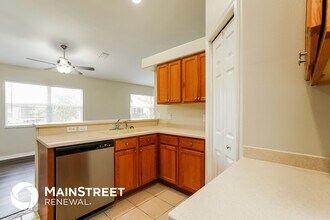 1206 SW 10th Terrace in Cape Coral, FL - Foto de edificio - Building Photo