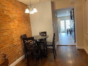 19 W West St in Baltimore, MD - Building Photo - Building Photo