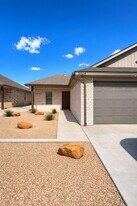 5524 Kemper St in Lubbock, TX - Building Photo