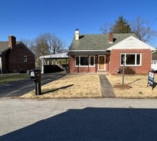 2235 Middle St in York, PA - Building Photo