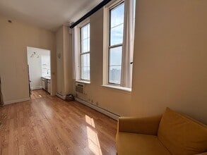 124 Court St, Unit 1208 in New Haven, CT - Building Photo - Building Photo