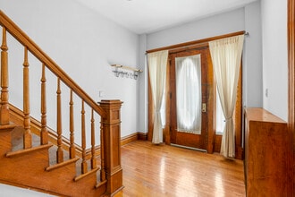 59 Oak St in Harrison, NY - Building Photo - Building Photo