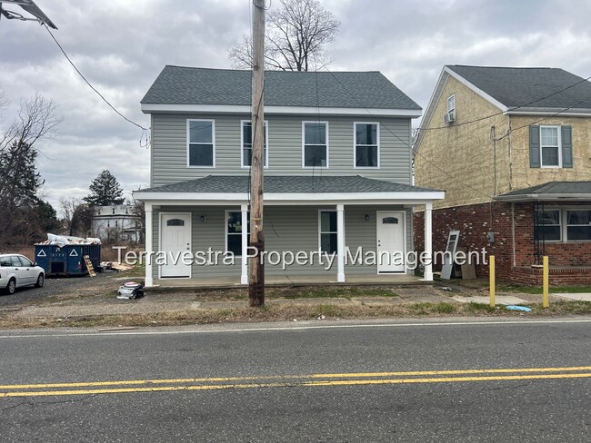 440-442 S Barber Ave in Woodbury, NJ - Building Photo - Building Photo