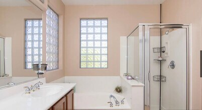 1560 W Satinwood Dr in Phoenix, AZ - Building Photo - Building Photo