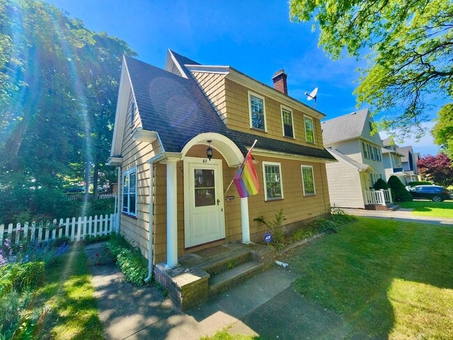 87 Falleson Rd