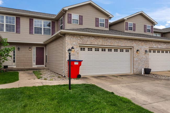 property at 2521 Pembrook Point