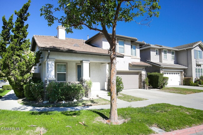 1129 Azalea Way in Simi Valley, CA - Building Photo - Building Photo