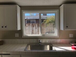 3138 E Ave Q4 in Palmdale, CA - Building Photo - Building Photo