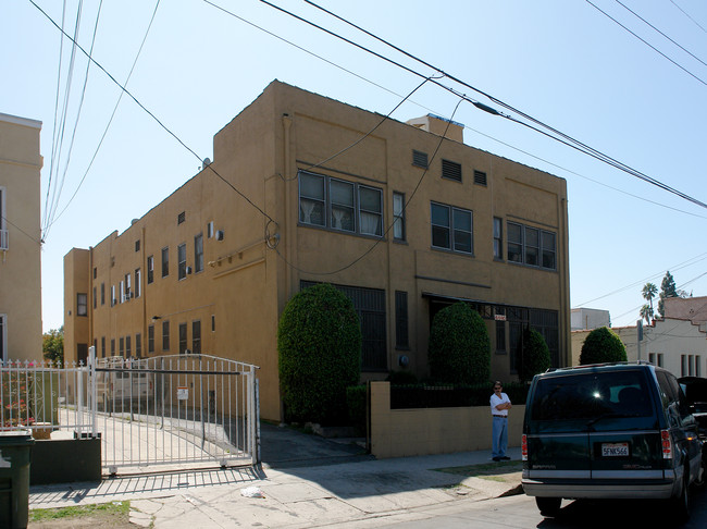 Burns Apartments in Los Angeles, CA - Building Photo - Building Photo