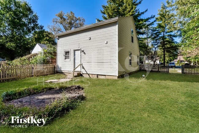 2229 W 58th St in Indianapolis, IN - Building Photo - Building Photo
