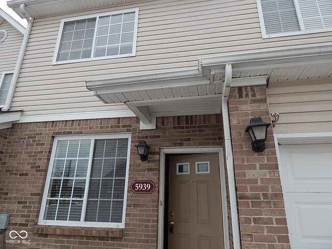 property at 5939 Marina View Ln
